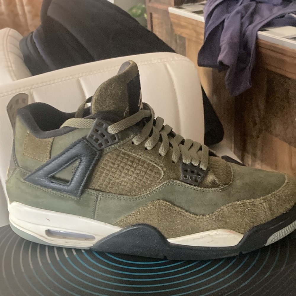 Jordan 4 olive craft used (OPEN TO TRADE) - Picture 2 of 3